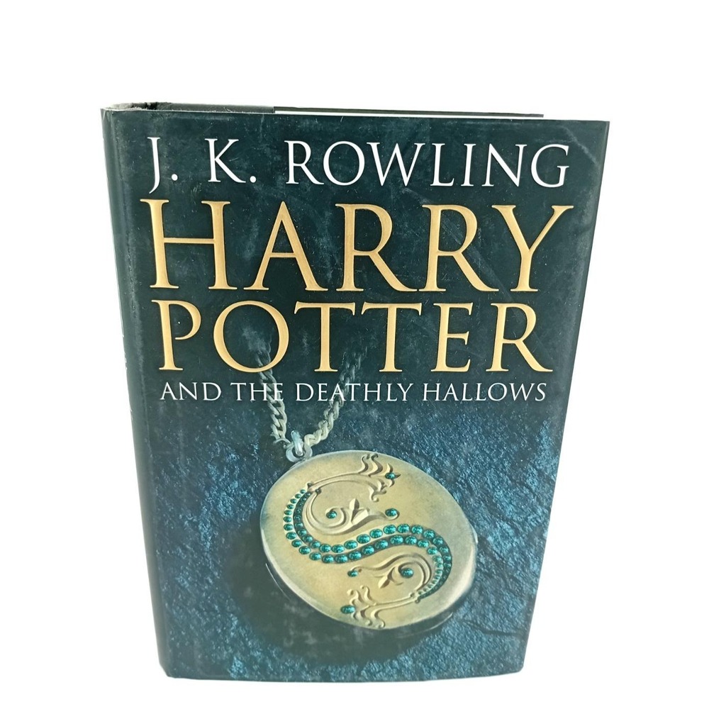 Harry Potter and the Deathly Hallows 2007 Hardcover J.K. Rowling Final‎ Book